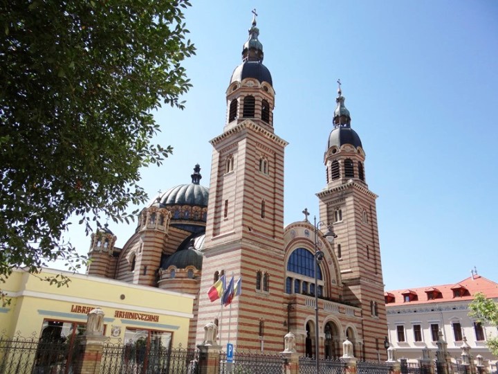 Vista externa de la Catedral Ortodoxa de Sibiu