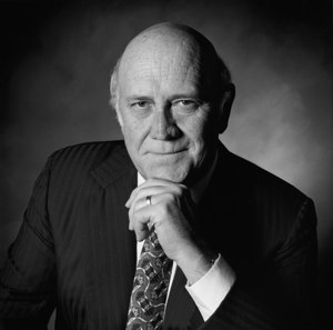 Frederyk de Klerk, el Presidente de Sudáfrica que liberó a Nelson Mandela de su encarcelamiento