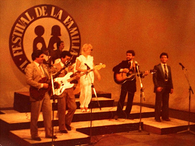 Oscar Allende con Pueblo de Dios y Rabito, Lima, Perú, 1984