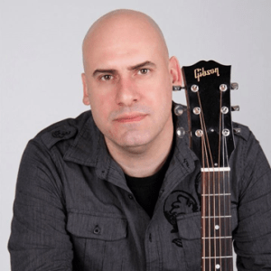 055 Gustavo Renovalez.jpg