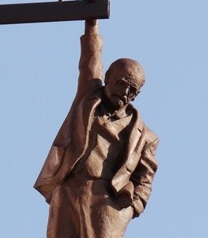 Hombre colgado (Praga) DSC05408b