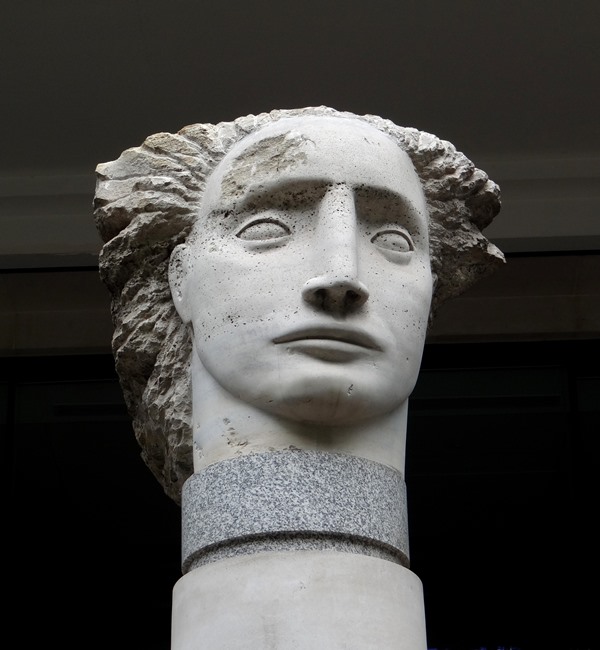 Emily Young 002 DSC07994