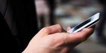 Adictos al celular 04